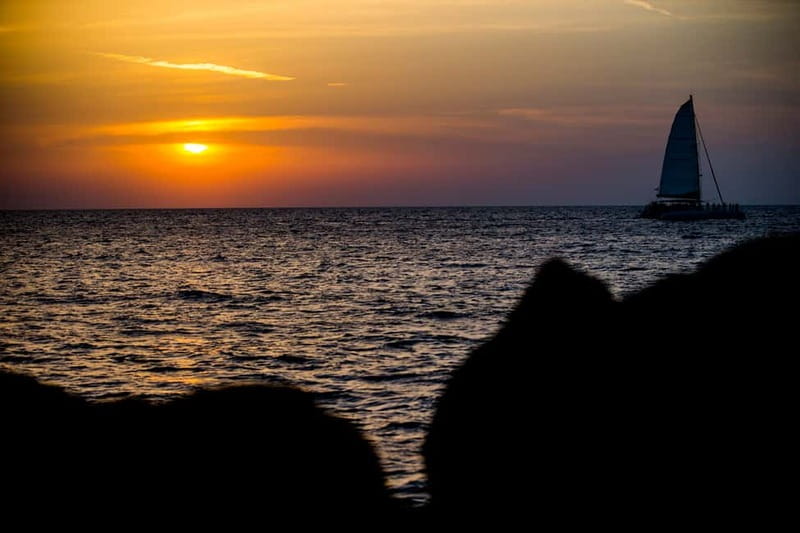 Santorini: Private Catamaran Cruise with BBQ Meal and Drinks - Sunset cruises and special occasions