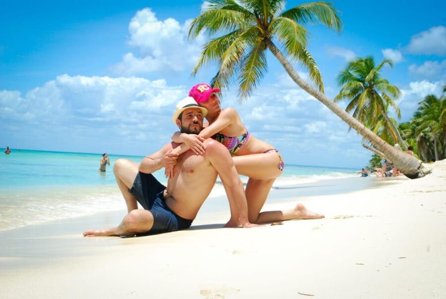 SAONA ISLAND: Catamaran Boat with Open Bar, Lunch and More.. - Three hours on the beach