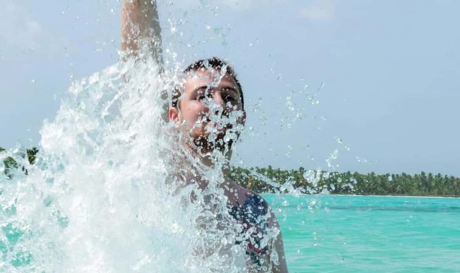Saona Island From Santo Domingo With Catamaran, Food & Drink - Santo Domingo to Bayahibe, the part that tests your patience