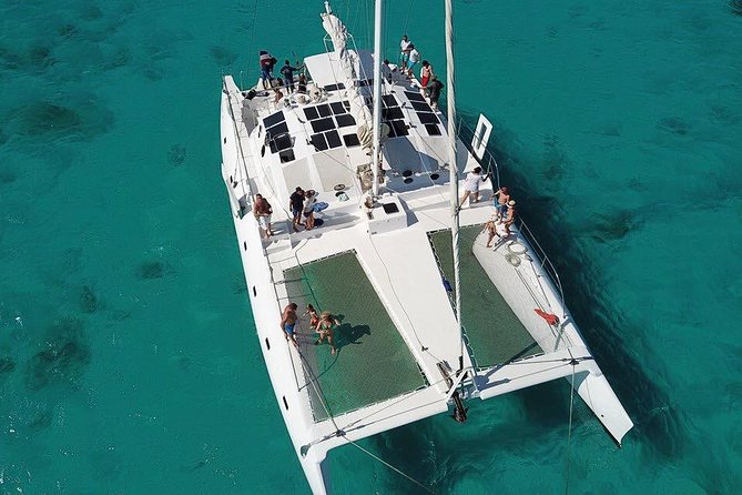 Saona Island small group and relax - luxury catamaran - Why the smaller Quetzal catamaran matters