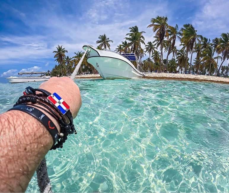 Saona Island Tour All Inclusive Speedboat and Catamaran - Two hours on Saona Island