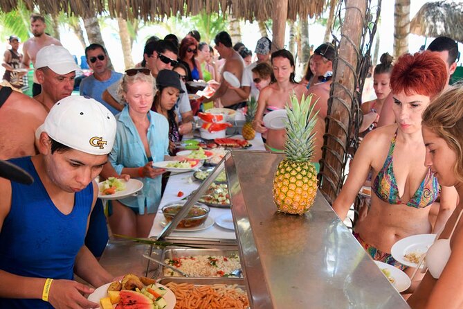 Saône Island from Punta Cana Catamaran, Natural Pool and Lunch - One hour in the natural pool