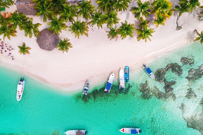 Saône Island in Catamaran and speedboat (blue lagoon) swimming pool. - Weather, cancellations, and timing