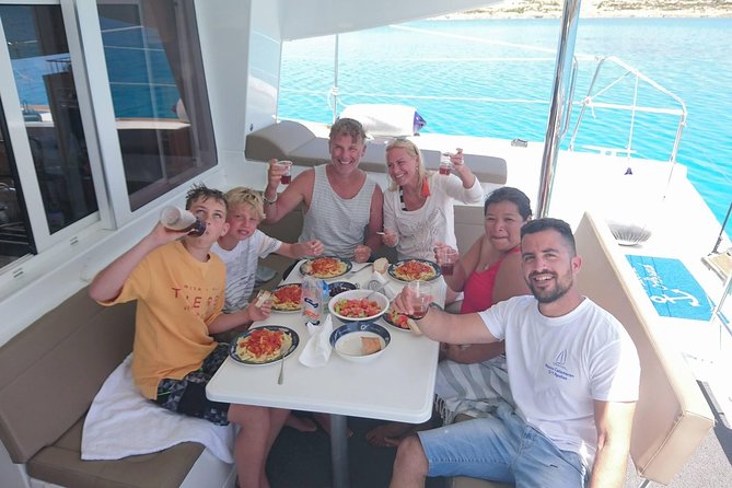 Shared Catamaran All inclusive-Day Cruise to Naxos or Paros - A crew that makes the shared format work
