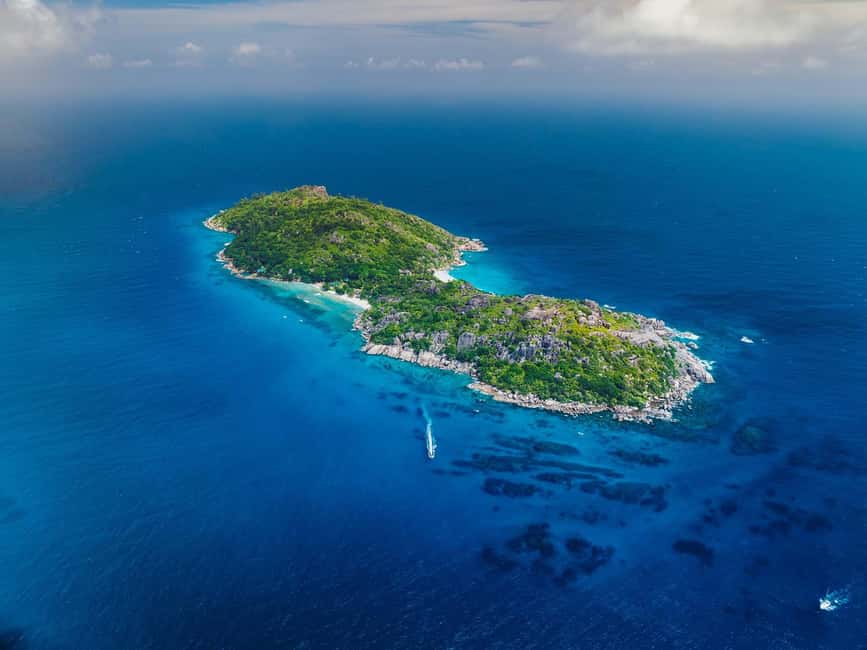 Sister, Coco, and Felicite Island: Seychelles Catamaran Tour - Three islands, one full day at sea