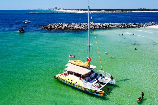 Snorkel & Dolphin Sightseeing Tour Aboard the Footloose - A three-hour Gulf outing with plenty packed in