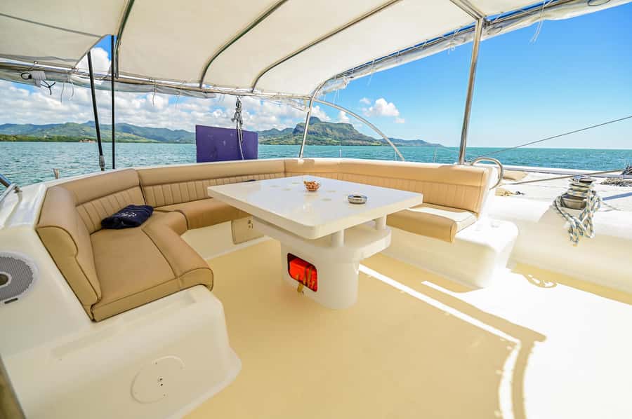 Southeast of Mauritius: Catamaran Cruise w/ BBQ Lunch - Ile aux Cerfs, from 2:00 to 3:00 pm
