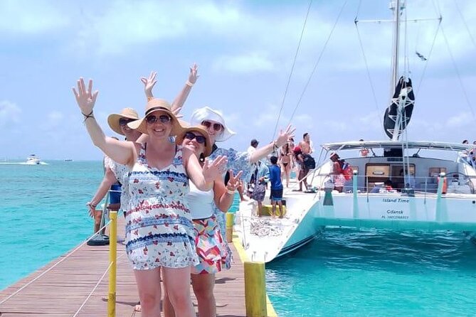Splendid Isla Mujeres Catamaran: drinks and fun all day! - Lunch at the Beach Club and the -18°C Icebar