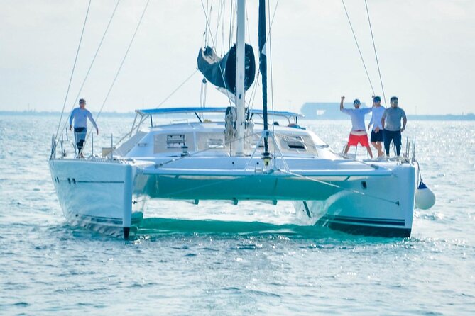 Splendid Isla Mujeres Catamaran: drinks and fun all day! - Who Will Get the Most From This Catamaran Trip
