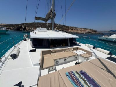 St. Paul’s Bay: Half-Day Scenic Catamaran Tour with Drinks