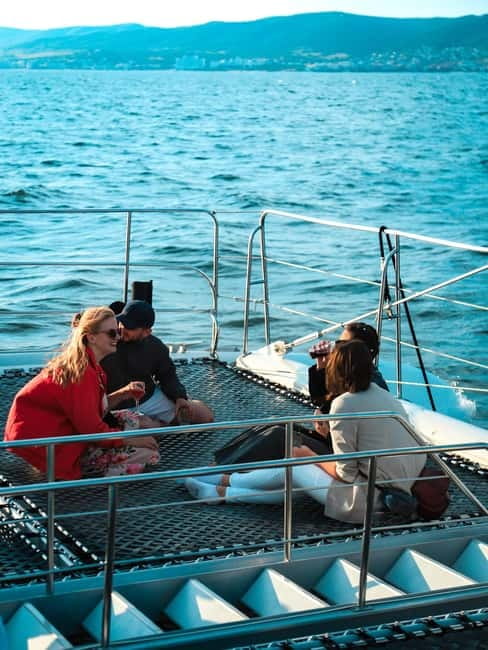 Sunny Beach, Bulgaria: Half-Day Black Sea Catamaran Cruise - Lunch With the Bar Still Open