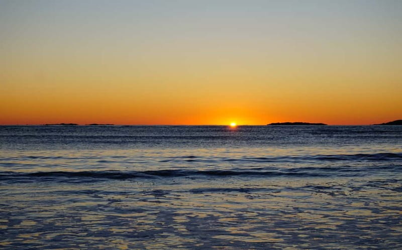 Sunny Beach: Sunset Catamaran Cruise with Dinner & Prosecco - The sunset stop and the evening atmosphere