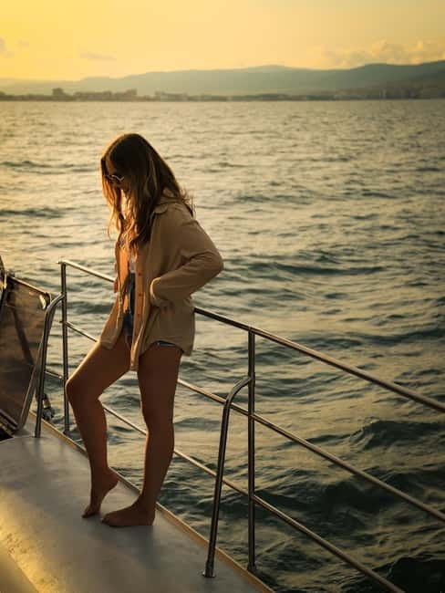 Sunny Beach: Sunset Catamaran Cruise with Dinner & Prosecco - What you actually eat on board