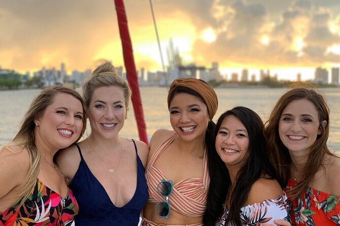 Sunset Catamaran Cruise in Ft. Lauderdale - Key points at a glance