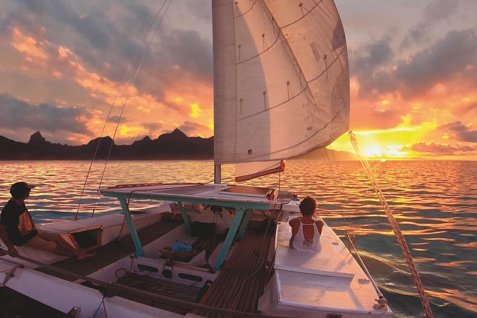 Sunset Cruise : Moorea Sailing on a Catamaran named Taboo - Cook’s Bay, Ōpūnohu Bay, and the reef