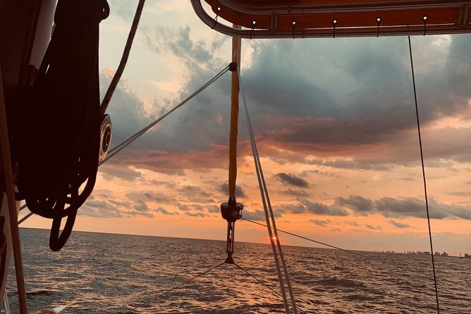 Sunset Dolphin Sail Aboard the Footloose Catamaran - How good is the $40 value?