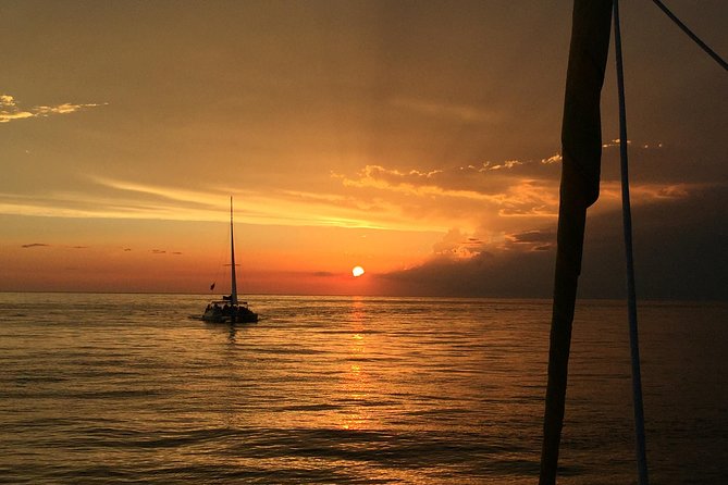 Sunset Dolphin Sail Aboard the Footloose Catamaran - Choosing your seat on the Footloose