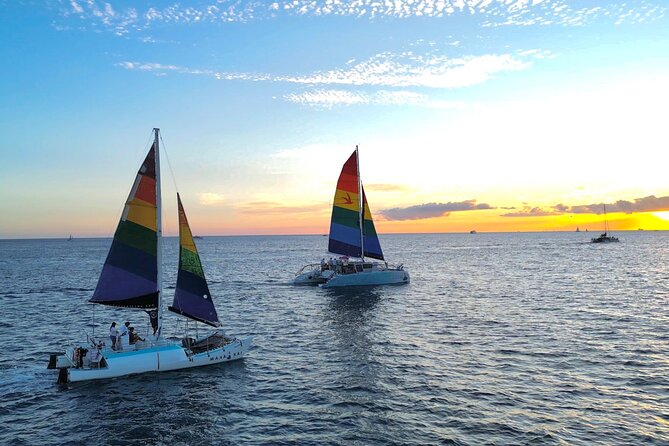 Sunset sail Aboard Manakai Catamaran - Following the coast from Diamond Head to Magic Island