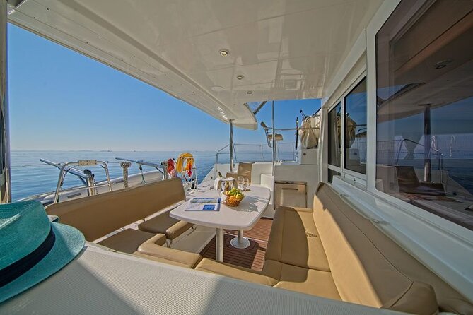 Tavolara e Molara in Catamarano alla ricerca dei delfini - How good is the value?