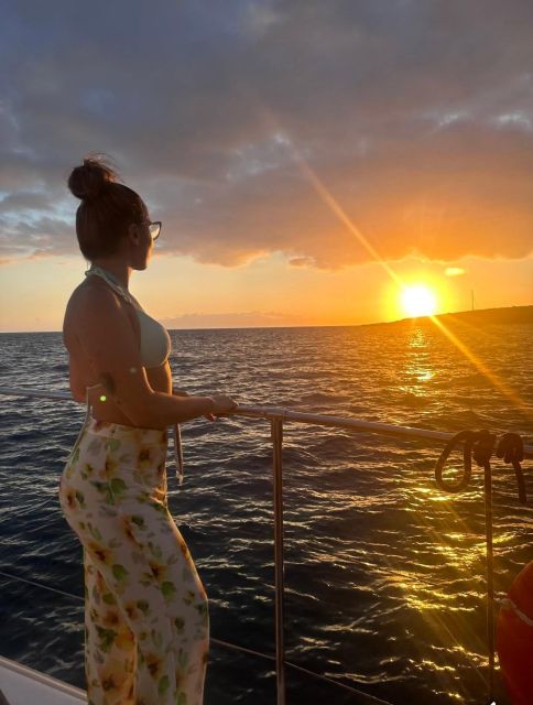 Tenerife: Sunset Catamaran Tour with Transfer, Buff & Drinks - Drinks, tapas, and an easygoing pace