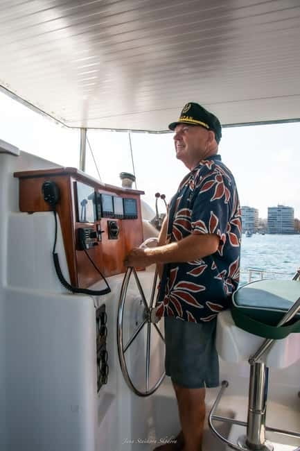Torrevieja: Adventure tour on the catamaran Apaleo - Who Will Enjoy the Apaleo Most