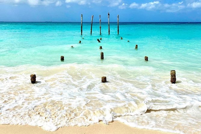 Tour in a Catamaran to Isla Mujeres with all included for the best price! - What the $20 price really means