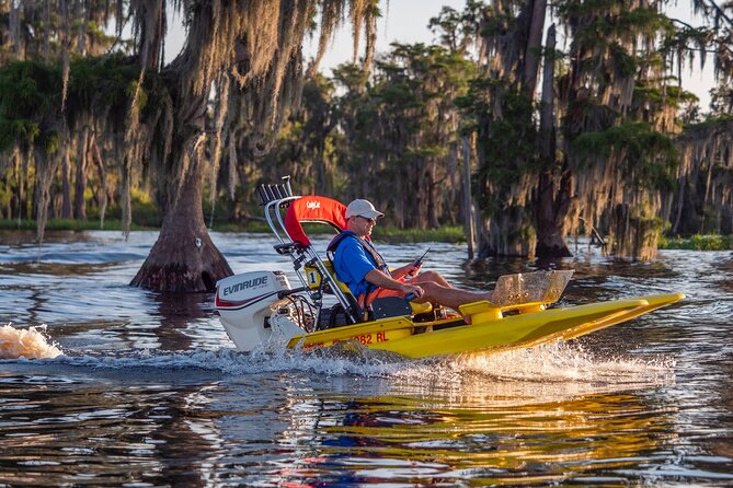 Tour of Lakes Escape by Personal Catamaran - What the guide adds by radio
