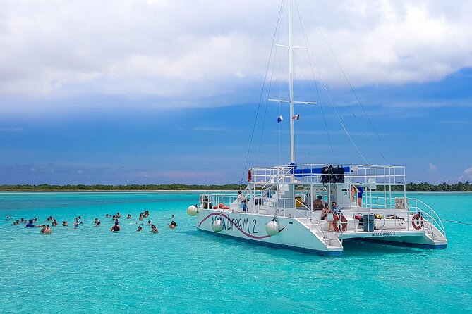 Tour to Cozumel by Catamaran with Snorkeling and Buffet Lunch - Who should book this Cozumel day?