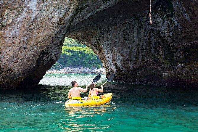 Tour Yelapas and Mahahuitas in Catamaran with Lunch and Open Bar! - Who will enjoy this day most