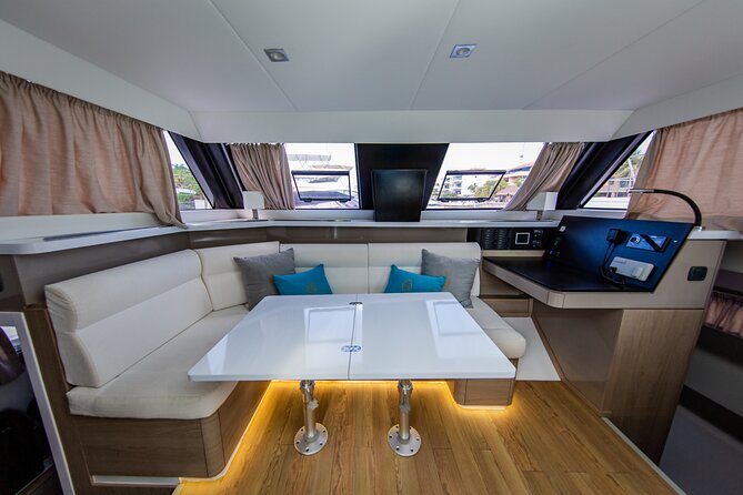 Tulum: Luxury Sail & Snorkel – All Inclusive 34' Catamaran - Lunch, Snacks, and an Open Bar