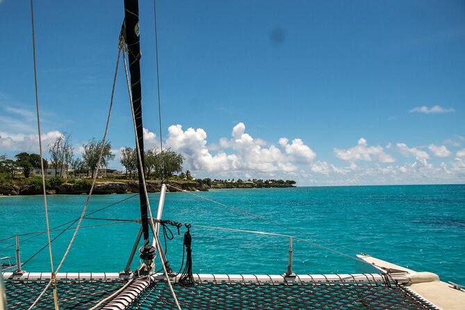 Turtle and Shipwreck adventure on 57 ft catamaran - Who should book this cruise