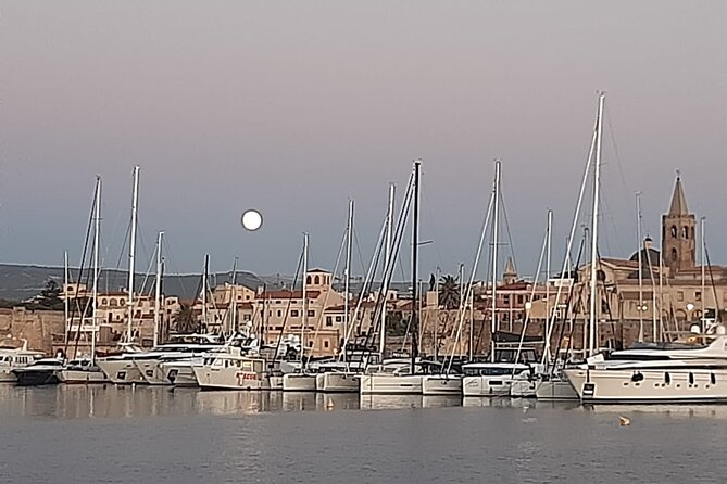 unique aperitif experience at sunset on a catamaran - Making the most of a two-hour sunset cruise