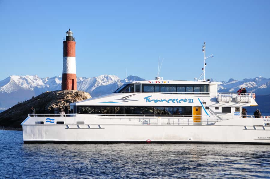 Ushuaia: Beagle Channel & Sea Wolves Island Catamaran Cruise - Bird’s Island and the first wildlife sightings