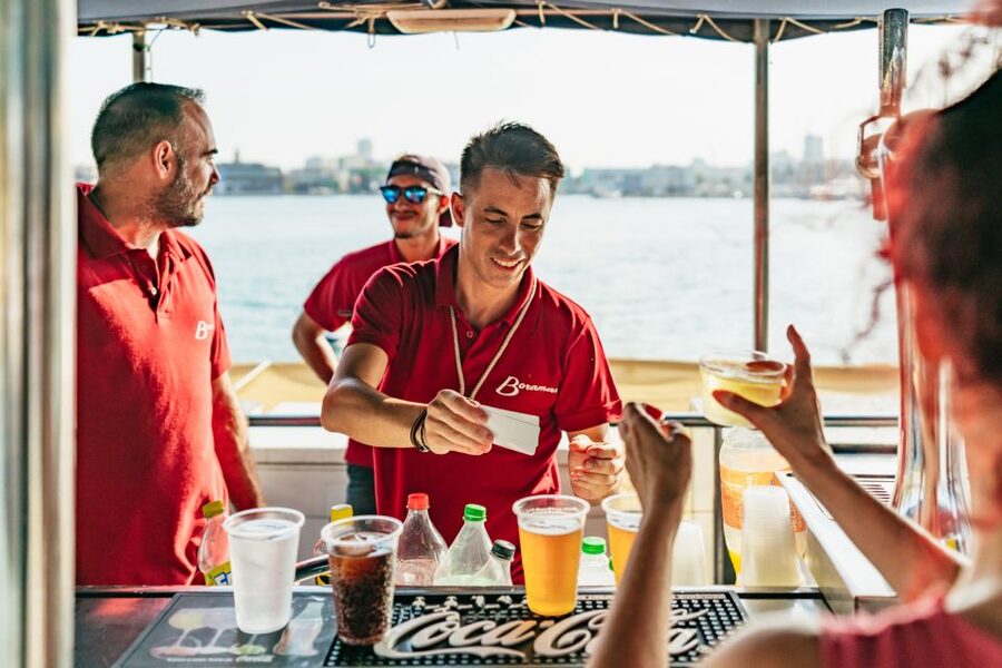 Valencia: Sunset or Daytime Catamaran Cruise with Drink - The drink, music, and Saturday DJ