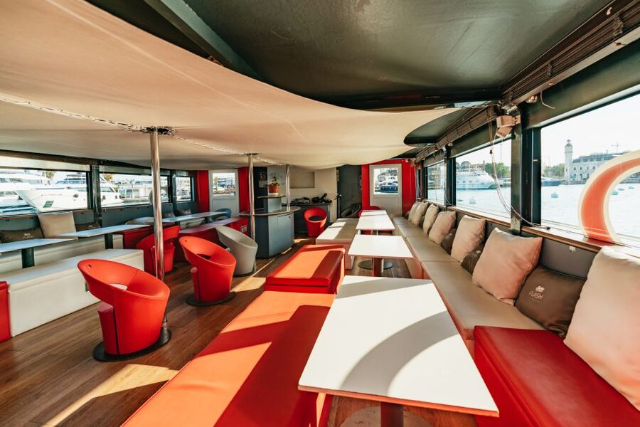 Valencia: Sunset or Daytime Catamaran Cruise with Drink - Is this a guided tour of Valencia?