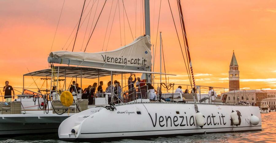 Venice: Catamaran Sunset Jazz Cruise with Aperitivo - The catamaran setup and seating choices