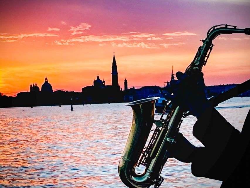 Venice: Catamaran Sunset Jazz Cruise with Aperitivo - San Marco Bay, Giudecca Canal, and the lagoon