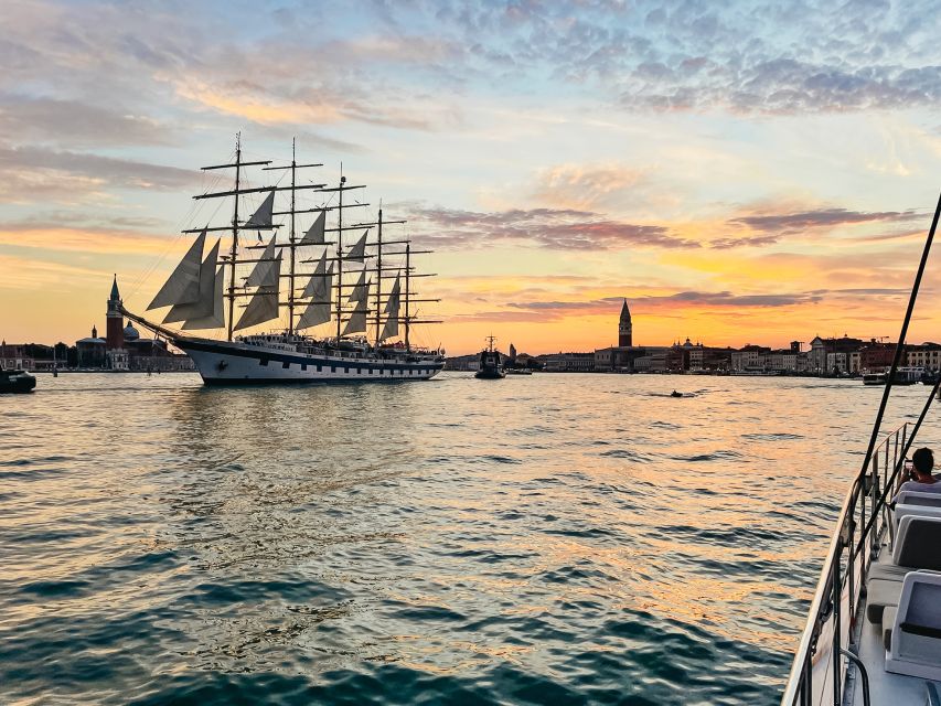 Venice: Catamaran Sunset Jazz Cruise with Aperitivo - Cicchetti, spritz, prosecco, and the cash bar