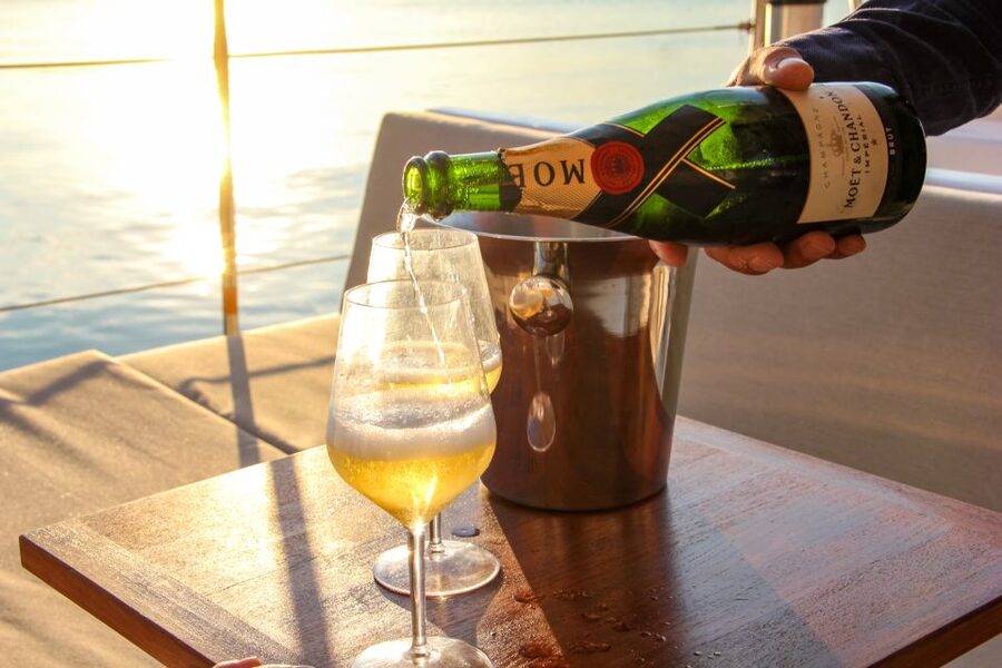 Venice: Catamaran Sunset Jazz Cruise with Aperitivo - The crew and the human side of the cruise