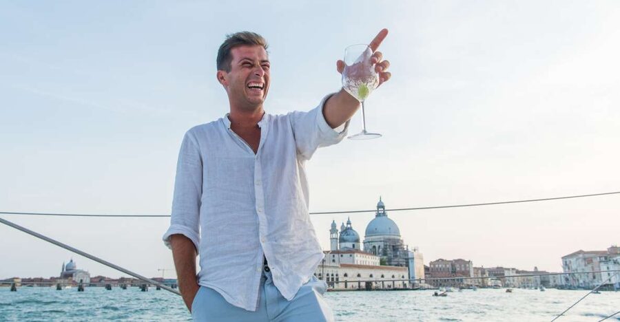 Venice: Lagoon Catamaran Cruise with Music and Drinks - Why Venice looks better from a catamaran