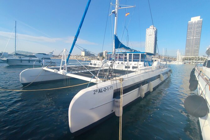 Vermouth in Catamaran A gastronomic experience in Barcelona - Meeting the catamaran at Port Vell
