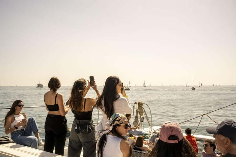 Vermouth on Catamaran: A Gastronomic Experience in Barcelona - What the 90 minutes feel like