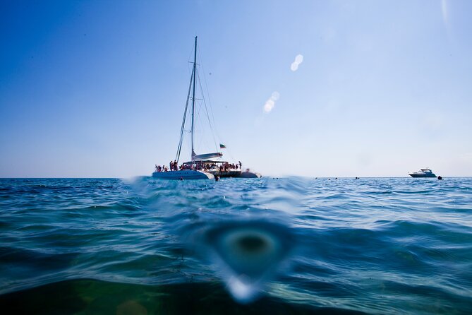 VIP Catamaran 4 hour Activity with Snorkeling in Bulgaria - Lunch after the swim