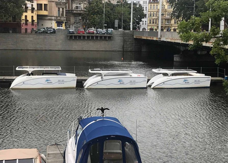 Wroclaw: City Walk and Cruise by Luxury Solar Catamaran - A one-hour ride on the Oder