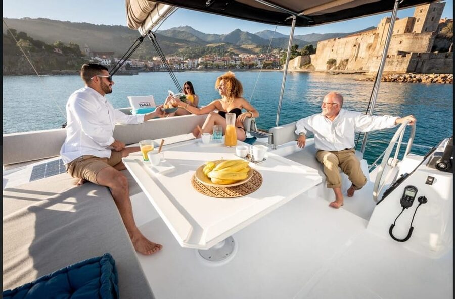 Yacht catamaran trip to the Lavezzi Islands - Who will enjoy this catamaran day most